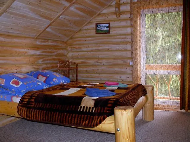 троє поросят Lodge *