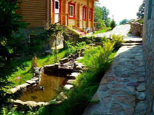 троє поросят Slavske